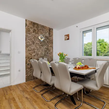 Holiday home Ceca Crikvenica