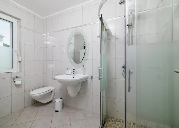 Ceca Case de vacanță