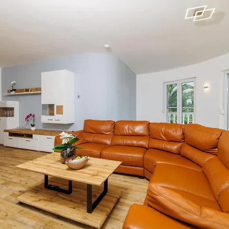 Dom wakacyjny Ceca *