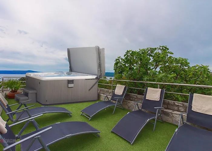 Ceca Prázdninový dům